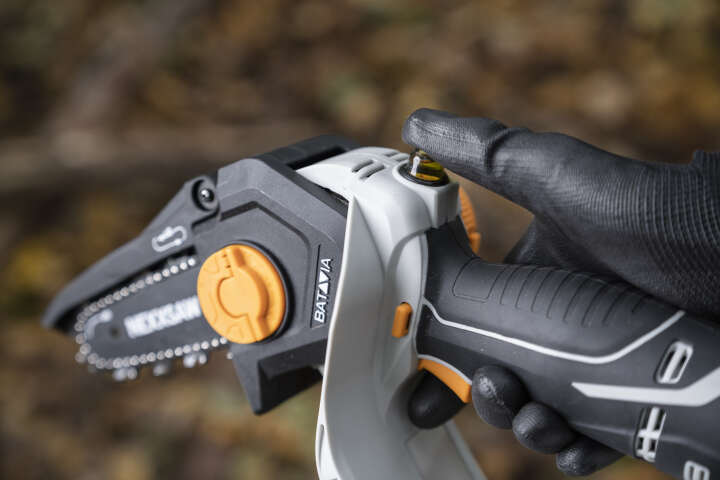 BATAVIA Akku 18 V Einhand-Kettensäge Nexxsaw 6"